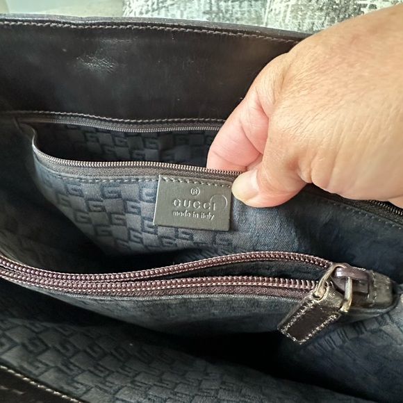 Vintage top handle Gucci bag. I used it to carry office files - Picture 10 of 14